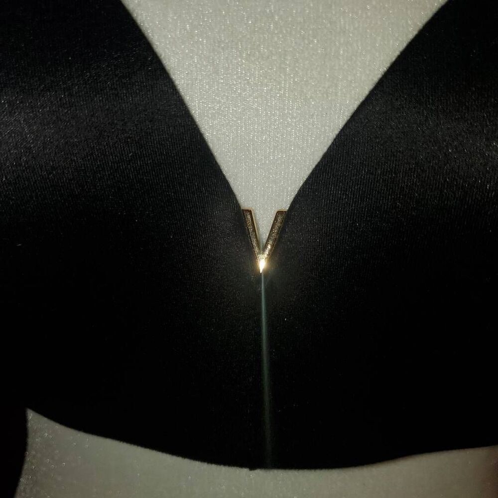Victoria's Secret Black Dream Angels no-wire Size 38C - Picture 5 of 9